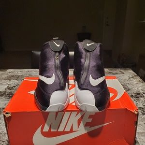 Air Zoom Flight- The Glove